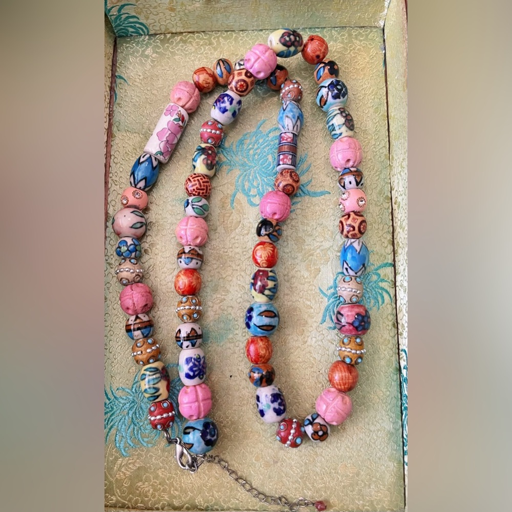 Vintage Handcrafted Chinese Porcelain Bead Necklace Ceramic Enamel Floral - Picture 9 of 12